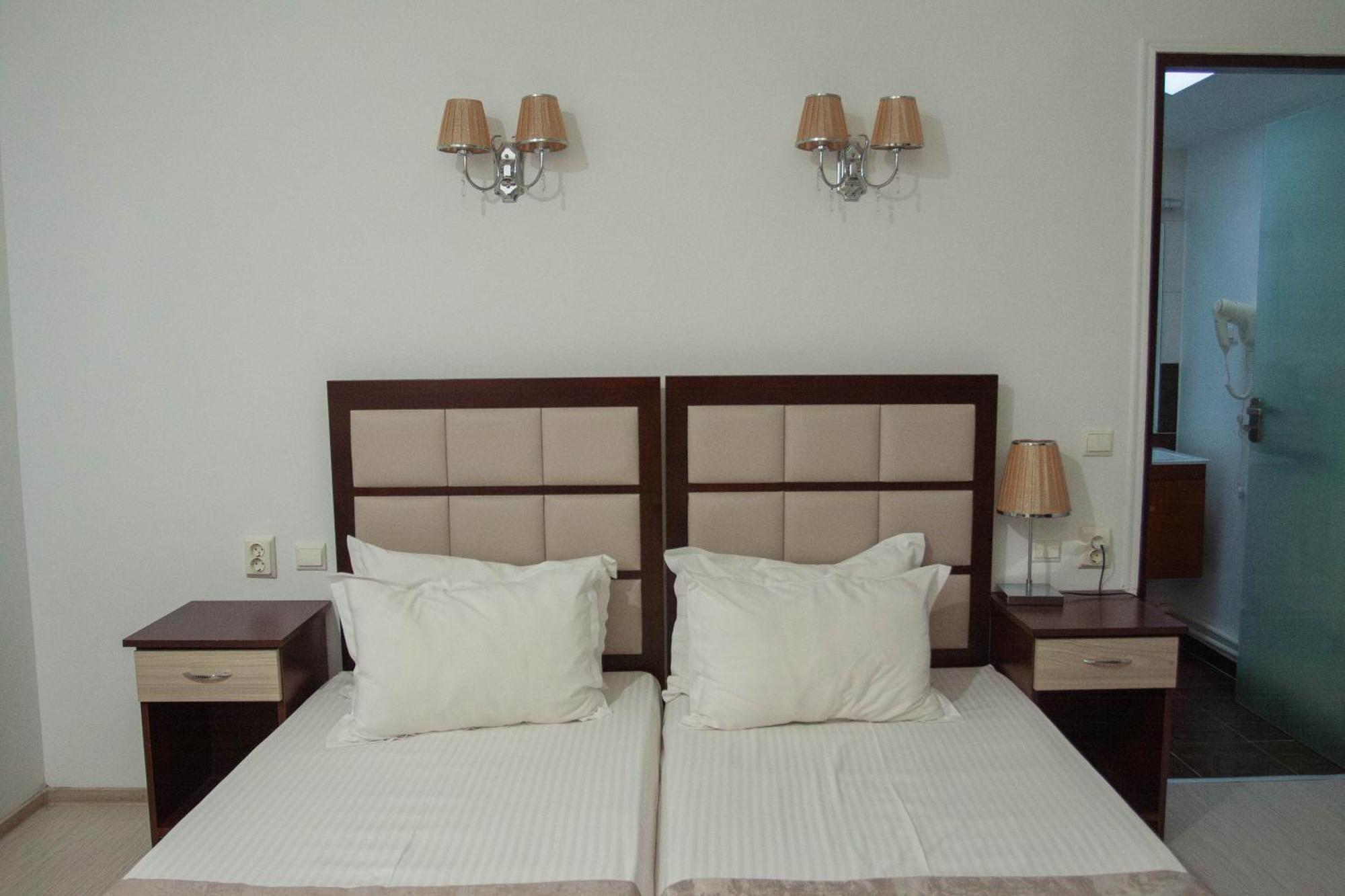 Steaua Apelor Family Resort Nufaru Eksteriør bilde