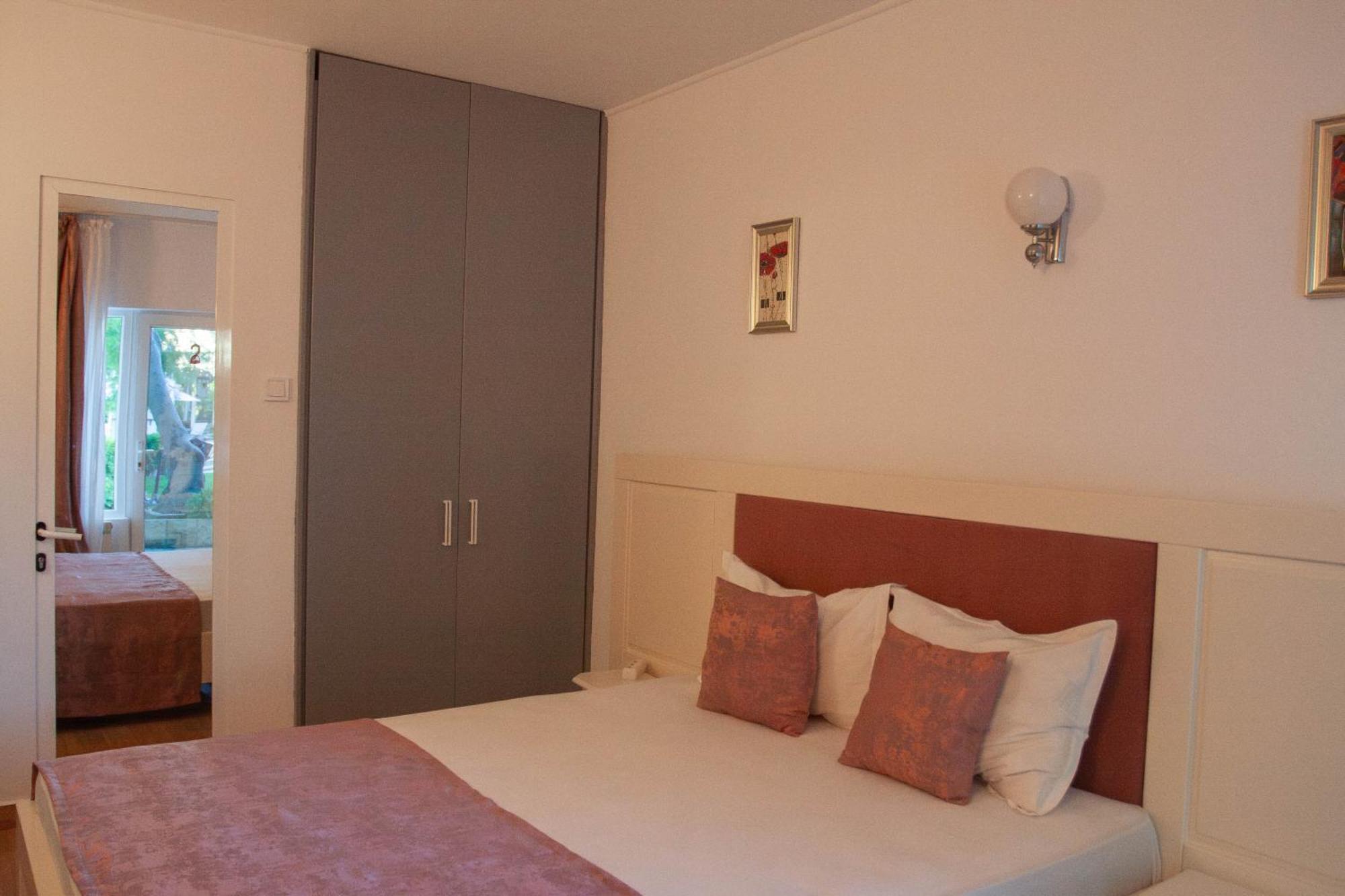 Steaua Apelor Family Resort Nufaru Eksteriør bilde