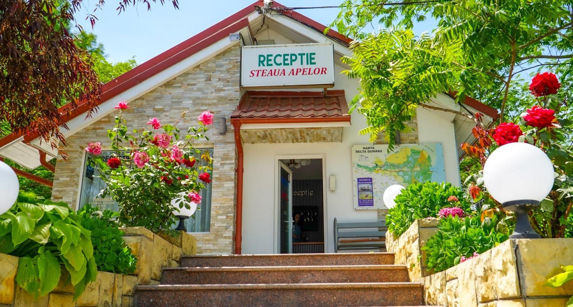 Steaua Apelor Family Resort Nufaru Eksteriør bilde