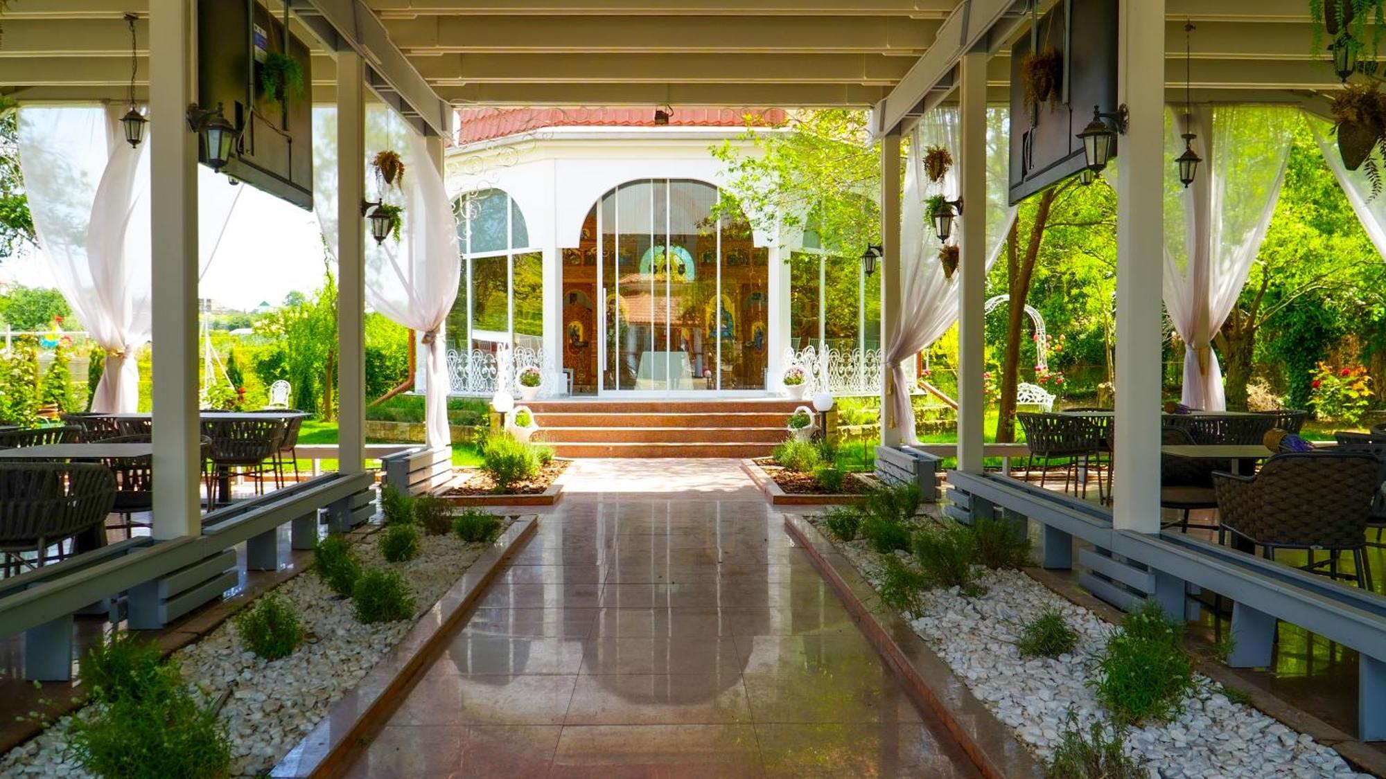 Steaua Apelor Family Resort Nufaru Eksteriør bilde