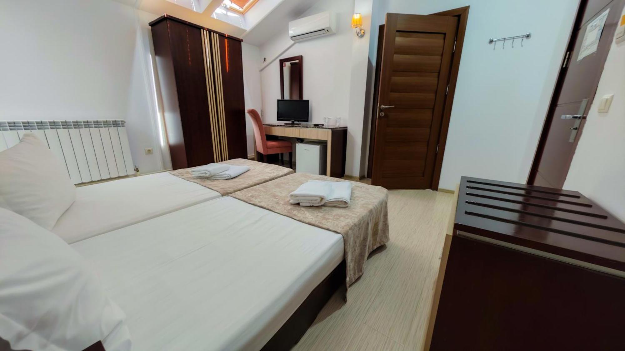 Steaua Apelor Family Resort Nufaru Eksteriør bilde