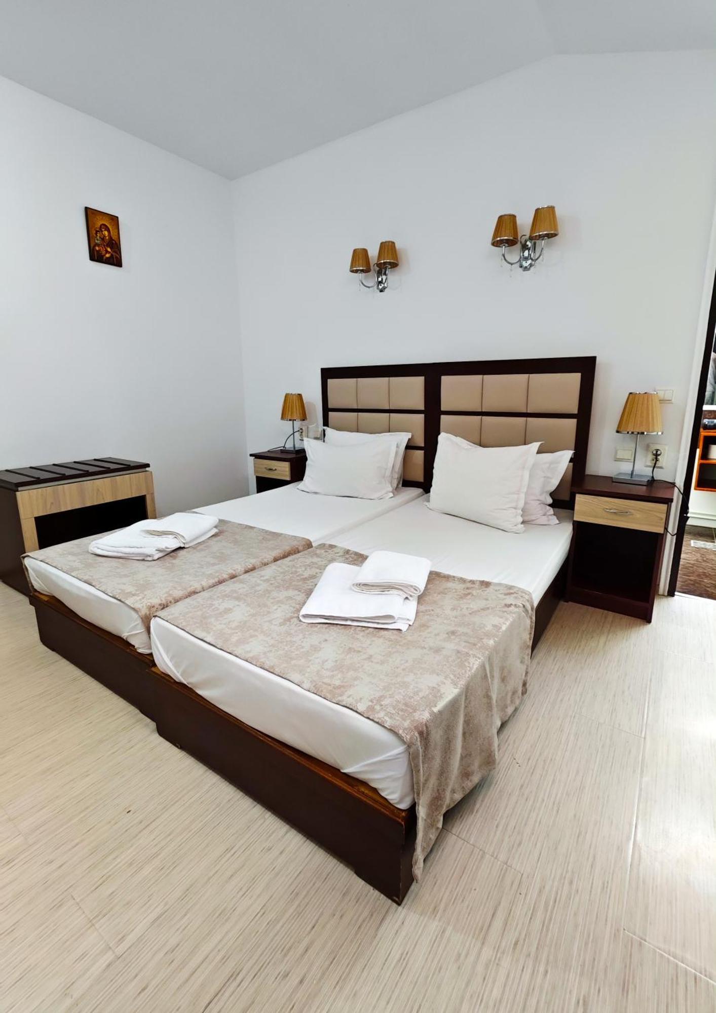 Steaua Apelor Family Resort Nufaru Eksteriør bilde