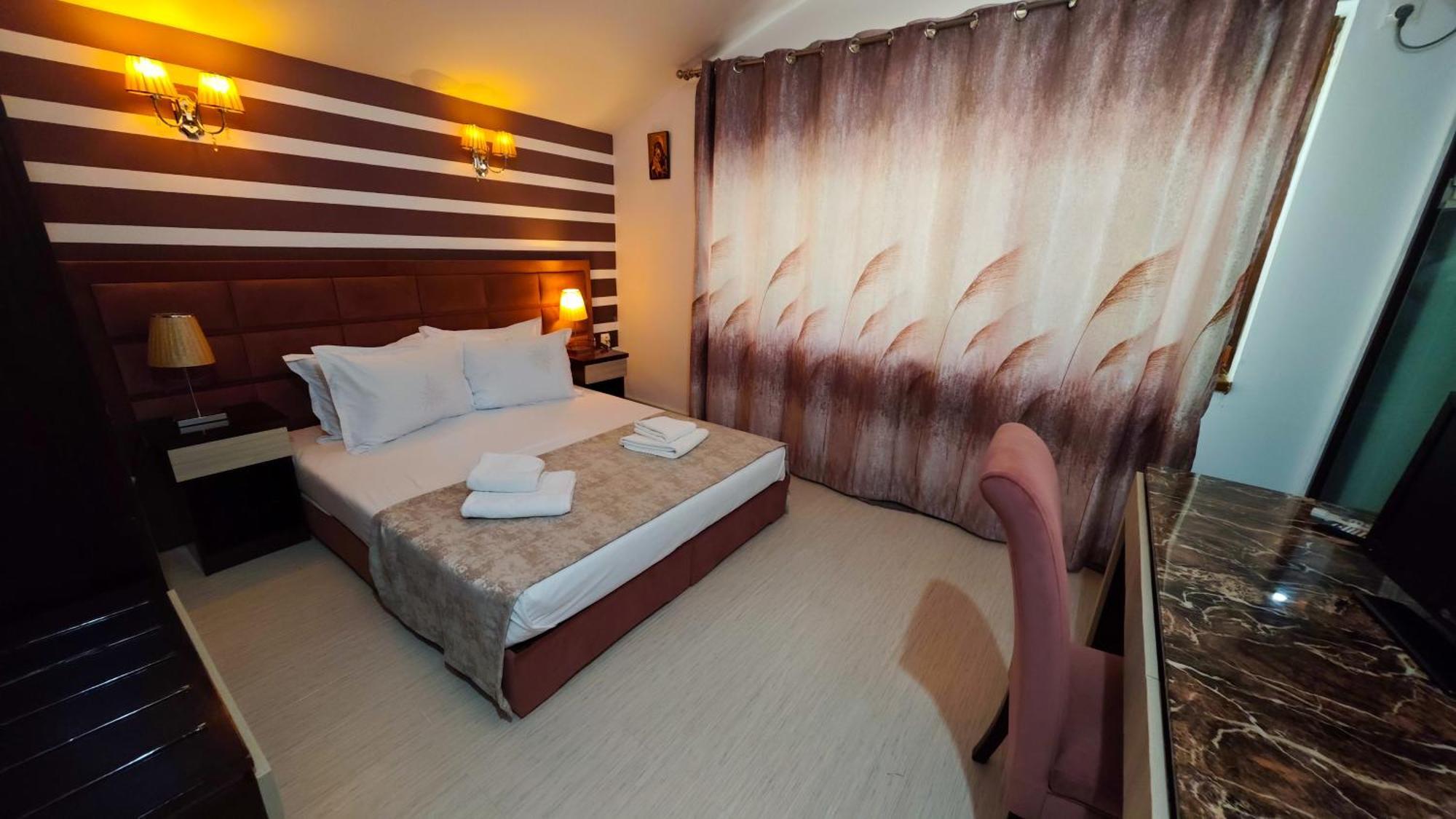 Steaua Apelor Family Resort Nufaru Eksteriør bilde