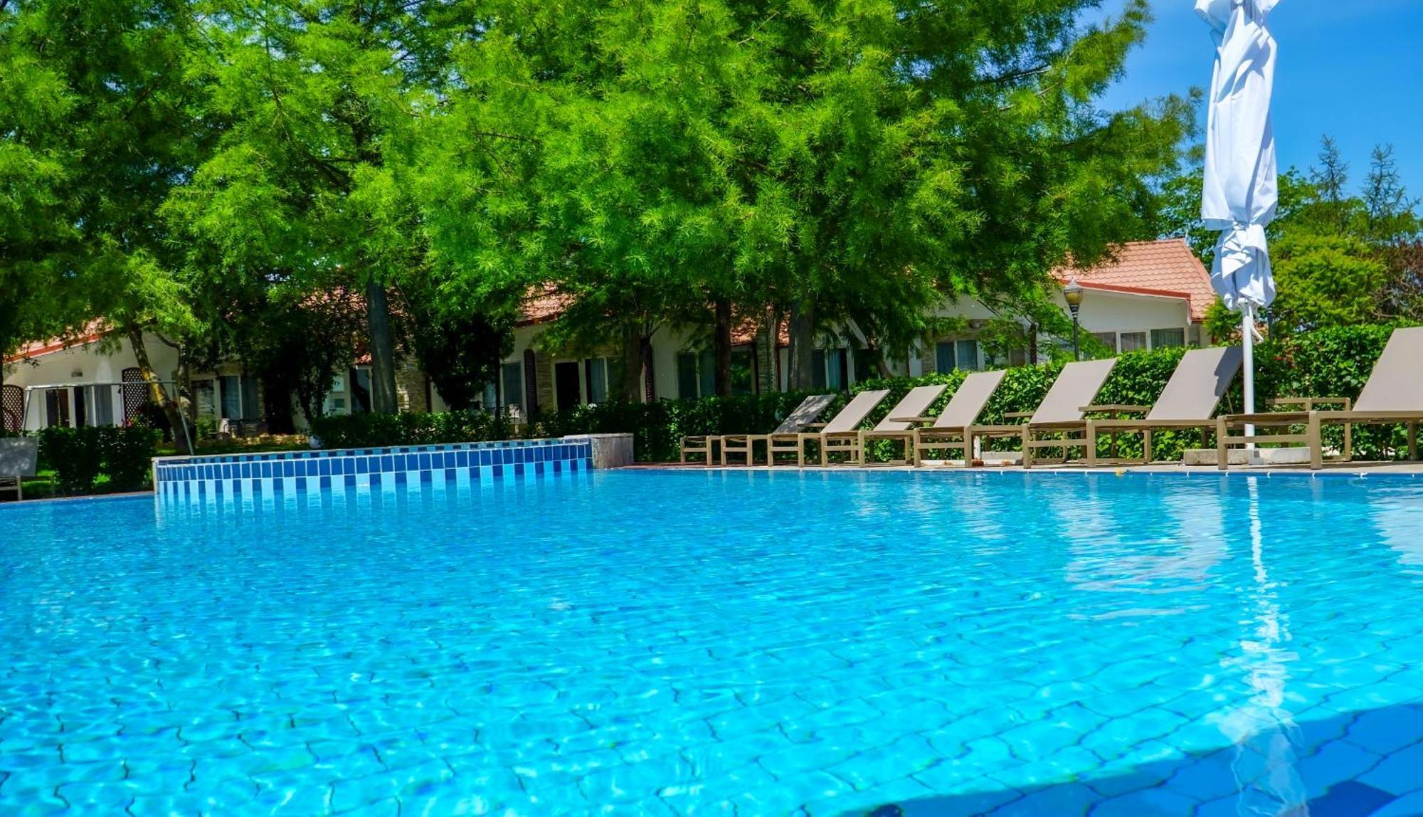 Steaua Apelor Family Resort Nufaru Eksteriør bilde