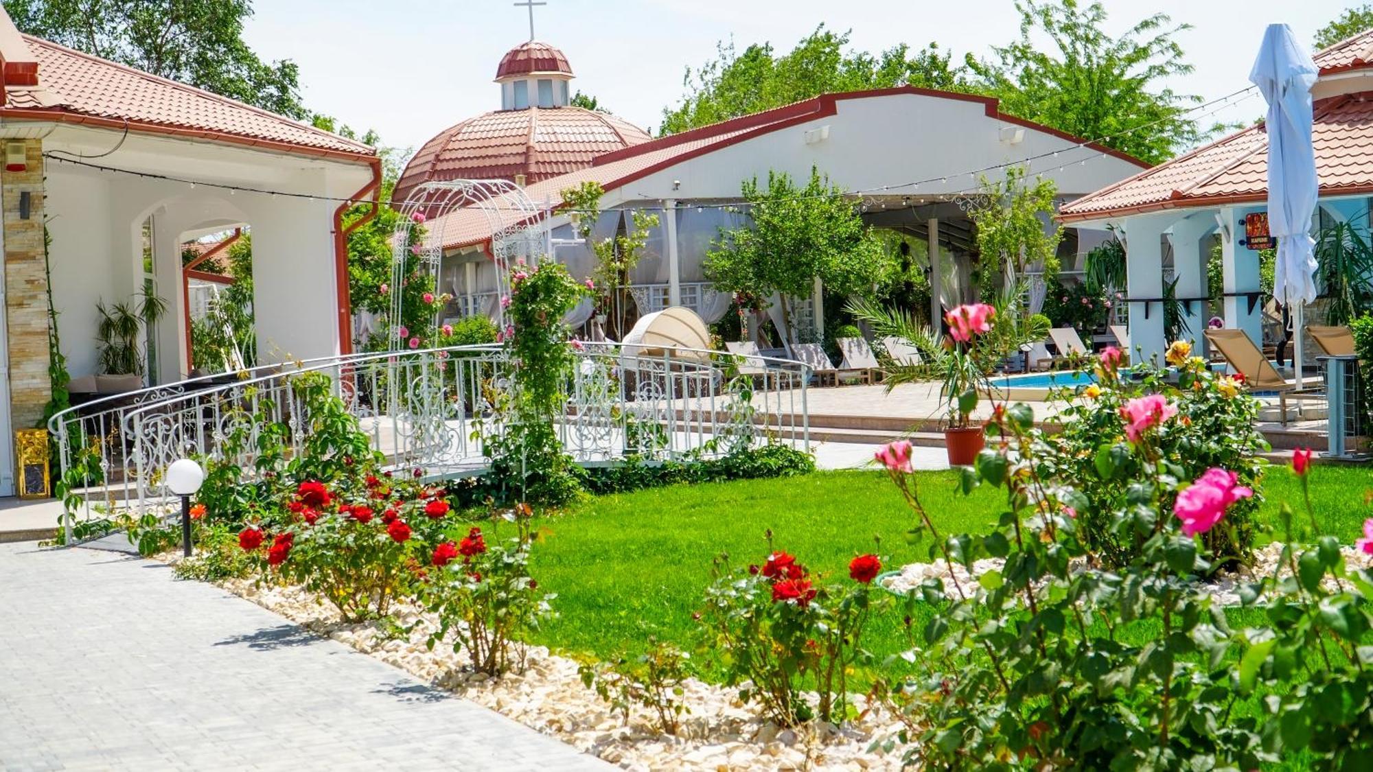Steaua Apelor Family Resort Nufaru Eksteriør bilde