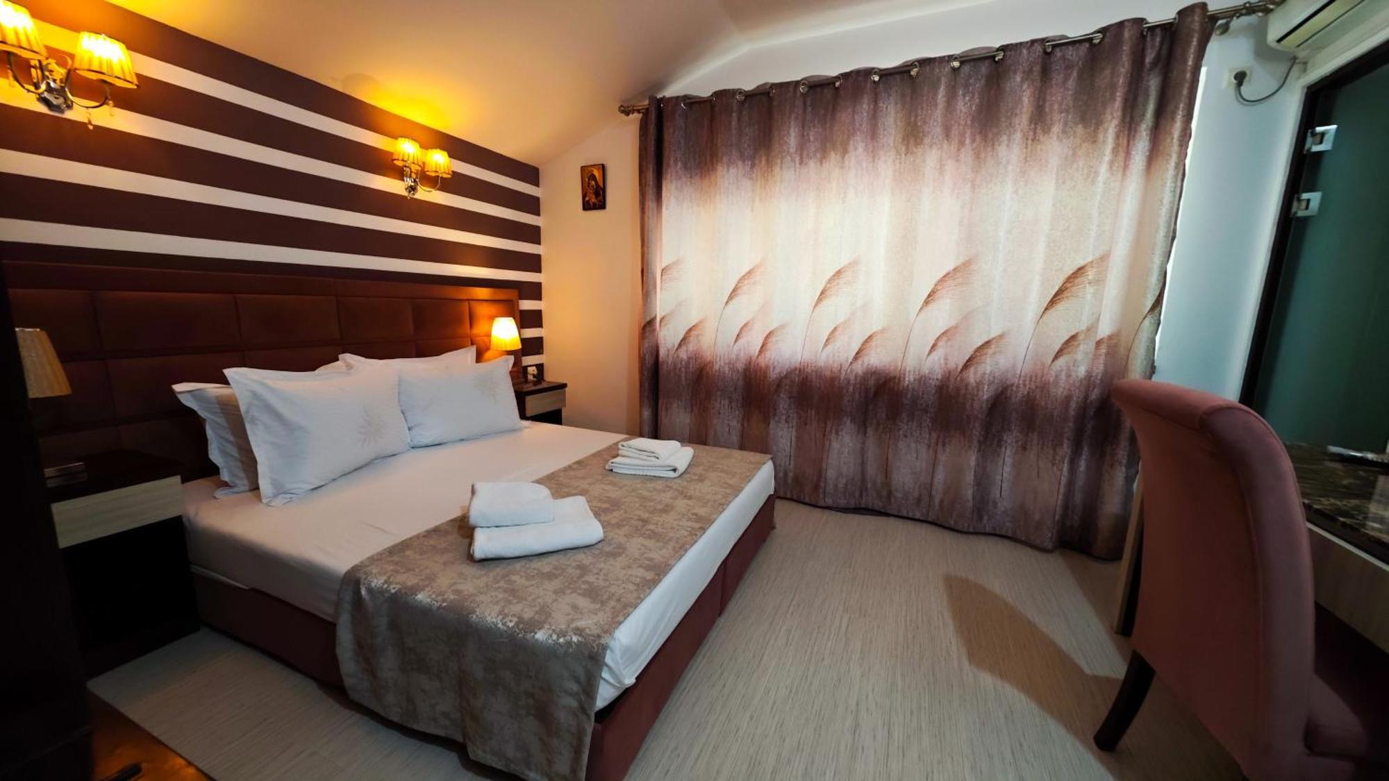 Steaua Apelor Family Resort Nufaru Eksteriør bilde
