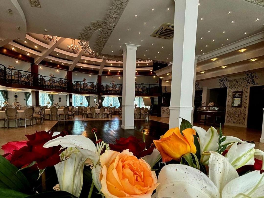 Steaua Apelor Family Resort Nufaru Eksteriør bilde