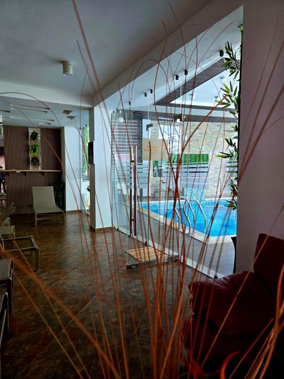 Steaua Apelor Family Resort Nufaru Eksteriør bilde